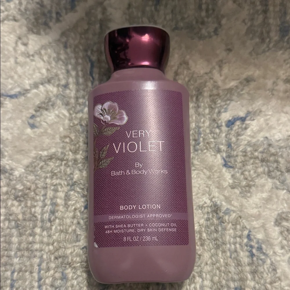 Bath & Body Works Very Violet Body Lotion - Violet